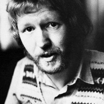 Did Somebody Drop His Mouse? Harry Nilsson And The Pensioners Sing ‘I’d Rather Be Dead Than Wet My Bed’