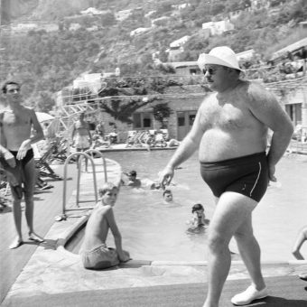Flashback: Exiled Egyptian King Farouk Shows Off His Curves At Gracie Fields’ Restaurant In Capri
