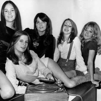 Dart Dollies In 1971: Dart Records Staff Are On The Job