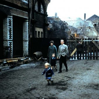 30 Photographs Of A Glasgow Day In 1960