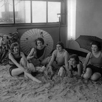 1930: Tea And Sand Castles At The Tolland Royal Hotel