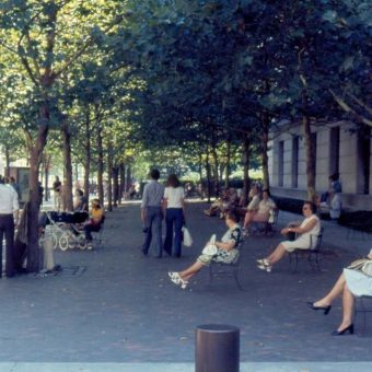 15 Photos Of Fifth Avenue, New York, In The 1970s