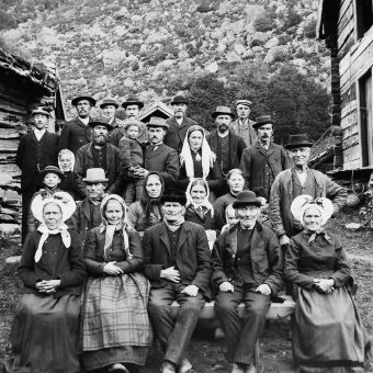 Spectacular Photographs Of Sogndal In 1900: The People Of Wild Norway