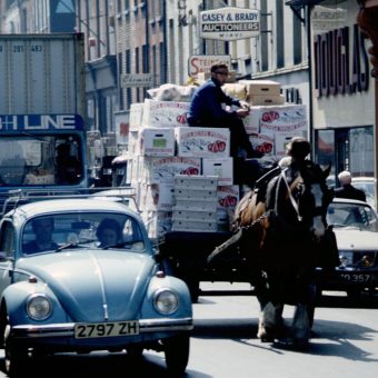 Fascinating Photos of Dublin in 1973