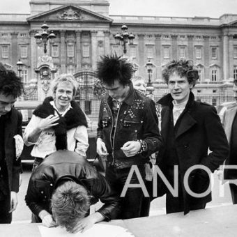 In Pictures: The Life And Times Of Malcolm McLaren And The Sex Pistols